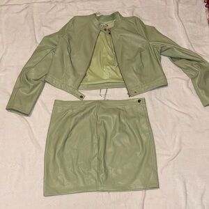 Sleek Green Women's Skirt & jacket